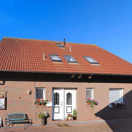 Ferienwohnungen Im Haus Herrmann Neuharlingersiel Buitenkant foto